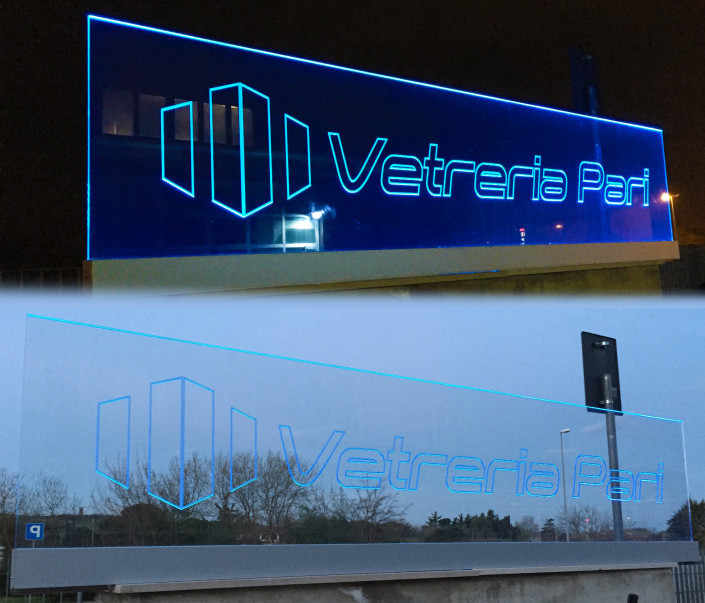 Parapetto in vetro personalizzato con scritta e illuminato a LED Rimini