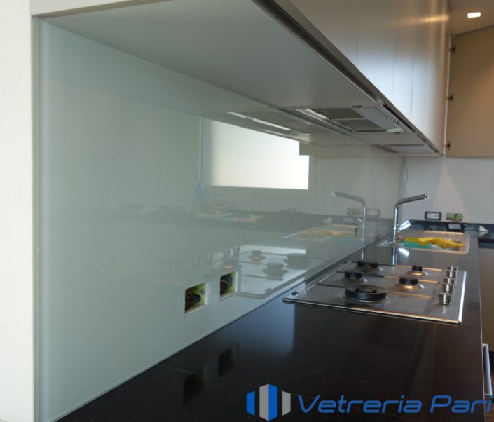 Rivestimento in vetro per cucina Riccione